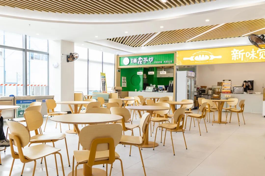 广东肇庆航空职业学院